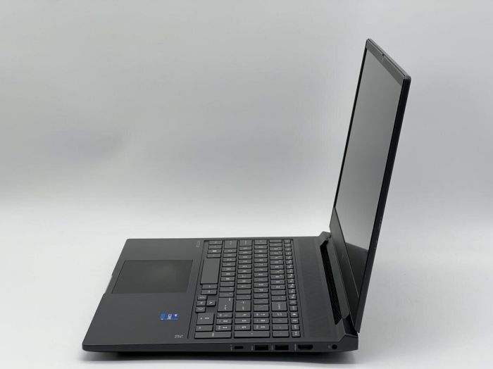 Ігровий ноутбук HP Victus 16-r0073cl / 16.1" (1920x1080) IPS / Intel Core i7-13700HX (16 (24) ядер по 2.1 - 5.0 GHz) / 32 GB DDR5 / 960 GB SSD / nVidia GeForce RTX 4060, 8 GB GDDR6, 128-bit / WebCam б/в - зображення 4
