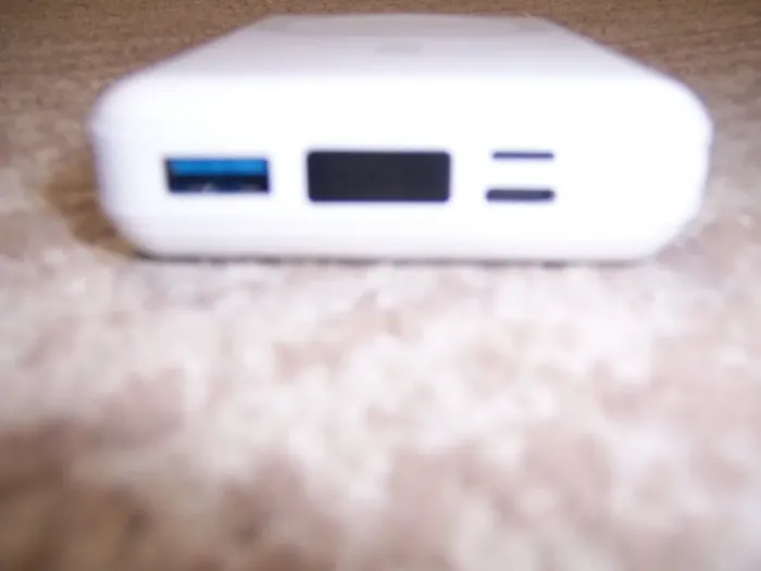 УМБ Power Bank Azmuth KT-D020 / 10000 mAh / 20W / 5V/3A - зображення 3