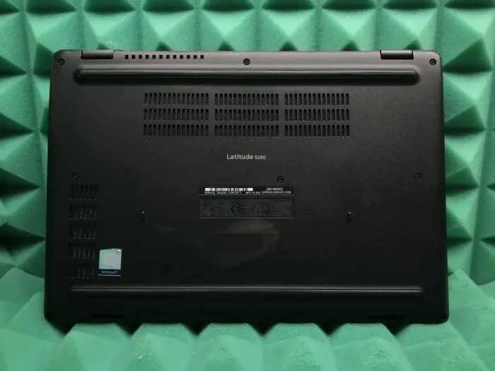 Нетбук Б-клас Dell Latitude 5290 / 12.5" (1366x768) TN / Intel Core i5-7300U (2 (4) ядра по 2.6 - 3.5 GHz) / 8 GB DDR4 / 256 GB SSD / Intel HD Graphics 620 / WebCam / Fingerprint / USB 3.1 / HDMI / Windows 10 б/в - зображення 6