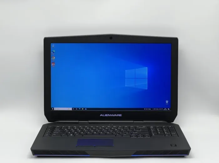 Ігровий ноутбук Dell Alienware 17 R2 / 17.3" (1920x1080) IPS / Intel Core i7-4720HQ (4 (8) ядра по 2.6 - 3.6 GHz) / 16 GB DDR4 / 480 GB SSD / nVidia GeForce GTX 980M, 4 GB GDDR5, 256-bit / WebCam б/в - зображення 2