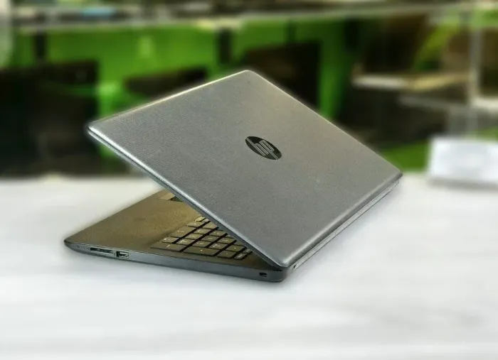 Ноутбук HP 15-da0234ur / 15.6" (1920x1080) IPS / Intel Pentium Silver N5000 (4 ядра по 1.1 - 2.7) / 8 GB DDR4 / 256 GB SSD / nVidia GeForce MX110, 2 GB GDDR5, 64-bit / WebCam / Win 11 Pro б/в - зображення 4