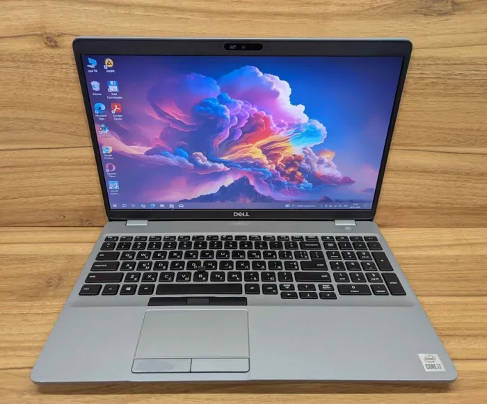 Мобільна робоча станція Dell Precision 3550 / 15,6" (1366x768) TN / Intel Core i7-10610U (4 (8) ядра по 1,8 - 4,9 ГГц) / 16 ГБ DDR4 / 512 ГБ SSD / nVidia Quadro P520, 2 ГБ GDDR5, 64-біт / WebCam / HDMI / Windows 10 б/в - зображення 2