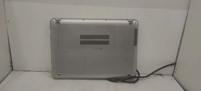 Ультрабук Б-клас HP ProBook 430 G4 / 13.3" (1366x768) TN / Intel Core i5-7200U (2 (4) ядра по 2.5-3.1 GHz) / 8 GB DDR4 / 120 GB SSD / HD Graphics 620 / WebCam / АКБ NEW б/в - зображення 8