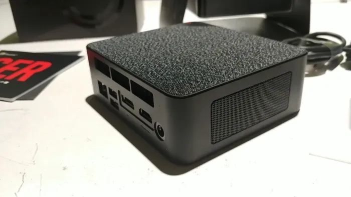 Неттоп Beelink SER5 MAX USFF / AMD Ryzen 7 5800H (8 (16) ядер по 3.2 - 4.4 GHz) / 16 GB DDR4 / 240 GB SSD / AMD Radeon RX Vega 8 Graphics / USB 3.1 / Wi-Fi / Bluetooth / Блок живлення в комплекті б/в - зображення 8