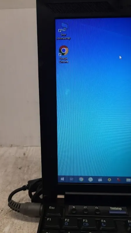 Ультрабук Б-клас Lenovo ThinkPad X201 / 12.1" (1280x800) TN / Intel Core i5-520M (2 (4) ядра по 2.4 - 2.93 GHz) / 4 GB DDR3 / 120 GB HDD / Intel HD Graphics / WebCam / Fingerprint б/в - зображення 3