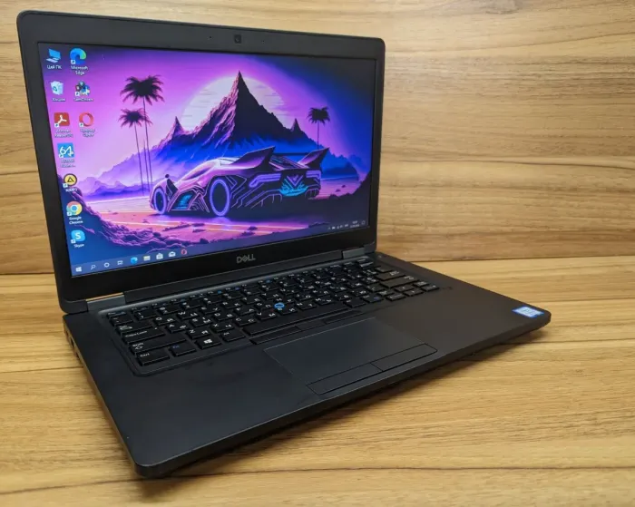 Ультрабук Dell Latitude 5490 / 14" (1366x768) TN / Intel Core i5-8250U (4 (8) ядра по 1.6 - 3.4 GHz) / 8 GB DDR4 / 480 GB SSD / Intel UHD Graphics 620 / WebCam / Windows 10 б/в - зображення 4