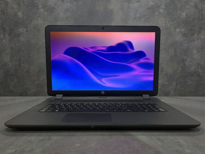 Ноутбук Б-клас HP 17-p023ng / 17.3" (1600x900) TN / AMD E1-6010 (2 ядра по 1.35 GHz) / 4 GB DDR3 / 120 GB SSD / AMD Radeon R2 Graphics / WebCam / DVD-ROM / Без АКБ б/в - изображение 2