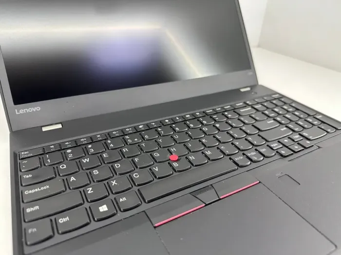 Ноутбук Lenovo ThinkPad T570 / 15.6" (1920x1080) TN / Intel Core i5-6300U (2 (4) ядра по 2.4 - 3.0 GHz) / 8 GB DDR4 / 256 GB SSD / Intel HD Graphics 520 / WebCam б/в - зображення 7