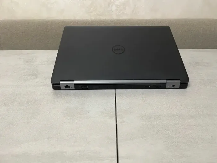 Робоча станція Dell Precision 3510 / 15.6" IPS / Core i7-6820HQ (4(8) ядра по 2.7-3.6GHz) / 16GB DDR4 / 256GB SSD M.2 NEW / AMD FirePro W5130M, 2GB GDDR5, 128bit / WebCam / HDMI / АКБ NEW б/в - зображення 7