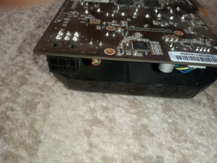 Дискретна відеокарта EVGA GeForce GTX 550 Ti, 2 GB GDDR5, 192-bit / 1x mini-HDMI, 2x DVI б/в - зображення 5