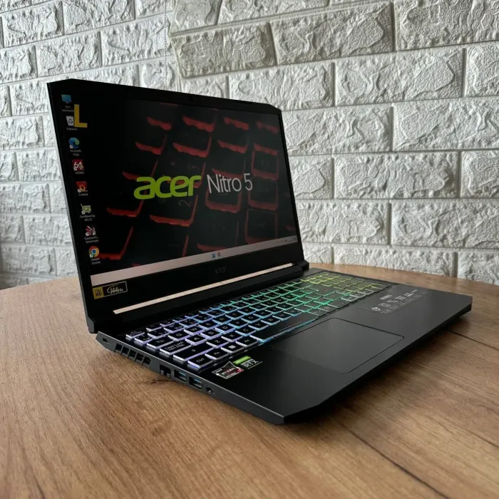 Ігровий ноутбук Acer Nitro 5 AN515-45 / 15.6" (1920x1080) IPS / AMD Ryzen 7 5800H (8 (16) ядер по 3.2 - 4.4 GHz) / 16 GB DDR4 / 512 GB SSD / nVidia GeForce RTX 3060, 6 GB GDDR6, 192-bit / WebCam б/в - зображення 4