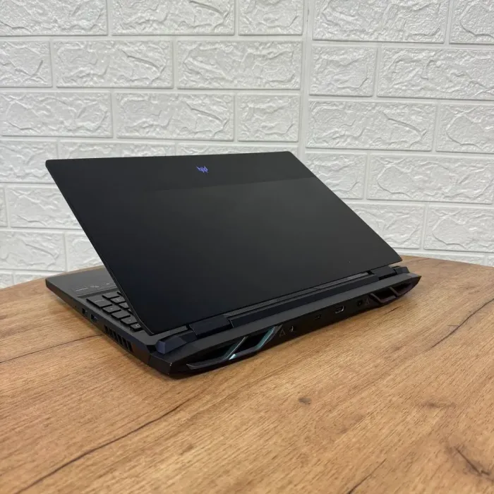 Ігровий ноутбук Б-клас Acer Predator Helios 300 PH315-55 / 15.6" (2560x1440) IPS / Intel Core i7-12700H (14 (20) ядер по 2.3 - 4.7 GHz) / 16 GB DDR5 / 512 GB SSD / nVidia GeForce RTX 3070 Ti, 8 GB GDDR6, 256-bit / WebCam б/в - зображення 6