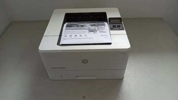 Принтер HP LaserJet Pro M402dne / Лазерний монохромний друк / 1200x1200 dpi / A4 / 38 стор / хв / USB 2.0, Ethernet / Дуплекс б/в - зображення 2