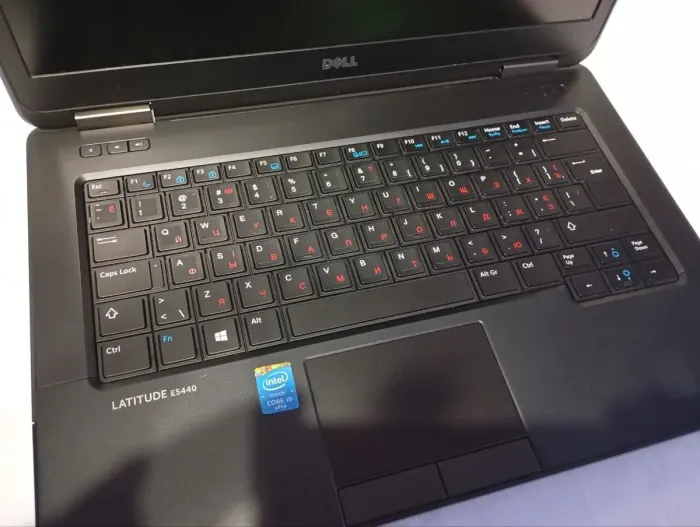 Ноутбук Б-клас Dell Latitude E5440 / 14" (1366x768) TN / Intel Core i5-4310U (2 (4) ядра по 2.0 - 3.0 GHz) / 8 GB DDR3 / 250 GB HDD / Intel HD Graphics 4400 / WebCam / DVD-RW б/в - зображення 7