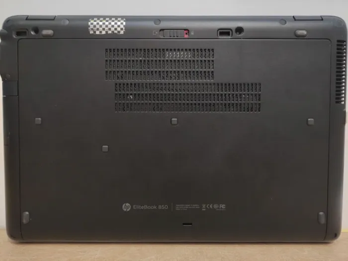 Ноутбук HP Elitebook 850 G2 / 15.6" (1366x768) TN / Intel Core i5-5300U (2 (4) ядра по 2.3 - 2.9 GHz) / 16 GB DDR3 / 256 GB SSD / AMD Radeon R7 M260X, 1 GB DDR5, 128-bit / WebCam б/в - зображення 7