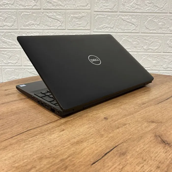 Ноутбук Dell Latitude 5501 / 15.6" (1920x1080) IPS / Intel Core i5-9400H (4 (8) ядра по 2.5 - 4.3 GHz) / 8 GB DDR4 / 256 GB SSD NVMe / Intel UHD Graphics 630 / WebCam б/в - зображення 6