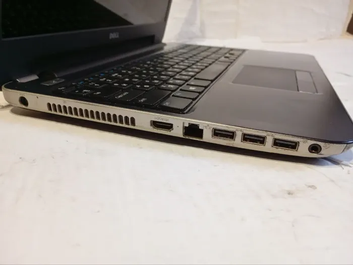 Ноутбук Б-клас Dell Inspiron 5521 / 15.6" (1366x768) TN / Intel Core i7-3537U (2 (4) ядра по 2.0 - 3.1 GHz) / 8 GB DDR3 / 128 GB SSD / Intel HD Graphics 4000 / WebCam / DVD-RW б/в - зображення 4