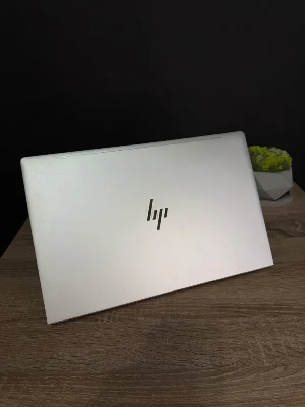 Ультрабук HP EliteBook 650 G9 / 15.6" (1920x1080) IPS / Intel Core i5-1245U (10 (12) ядер 3.3 - 4.4 GHz) / 16 GB DDR4 / 256 GB SSD M.2 / Intel Iris Xe Graphics / WebCam / Win 11 б/в - зображення 3