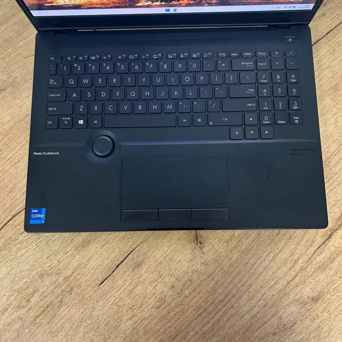 Ігровий ноутбук Asus ProArt Studiobook H7600ZM / 16" (3840x2400) OLED / Intel Core i7-12700H (14 (20) ядер по 3.5 - 4.7 GHz) / 32 GB DDR4 / 1000 GB SSD NVMe / nVidia GeForce RTX 3060, 6 GB GDDR6, 192-bit / WebCam б/в - зображення 7