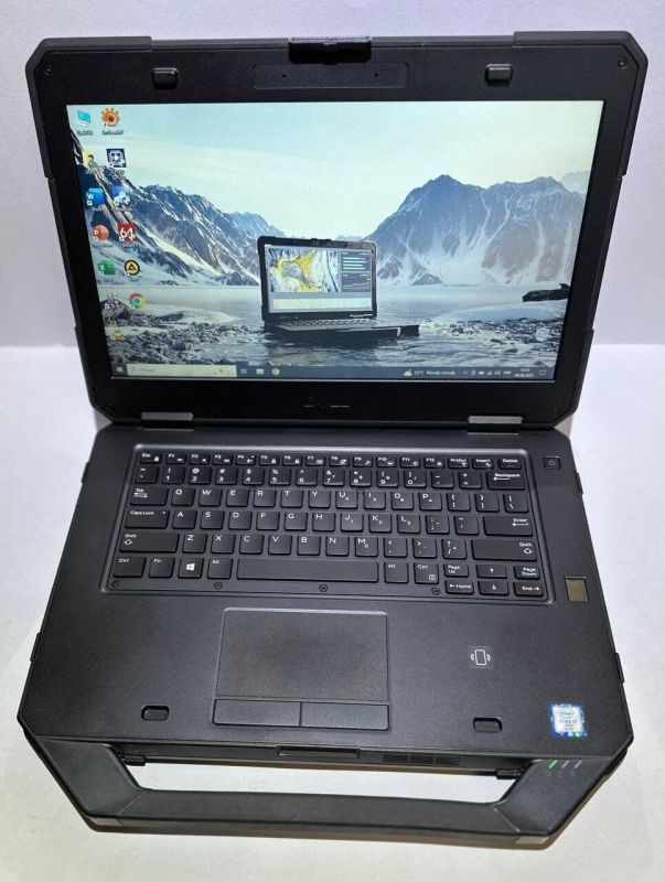 Захищений ноутбук Б-клас Dell Latitude 5414 Rugged / 14" (1366x768) TN / Intel Core i7-6600U (2 (4) ядра по 2.6 - 3.4 GHz) / 16 GB DDR4 / 256 GB SSD / Intel HD Graphics 520 / Win 10 Pro б/в - зображення 2