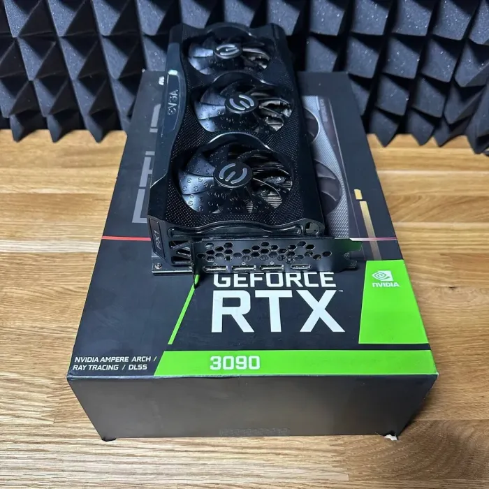 Дискретна відеокарта EVGA GeForce RTX 3090, 24 GB GDDR6X, 384-bit / HDMI, DisplayPort б/в - зображення 4
