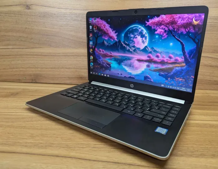 Ноутбук HP 14-cf0013dx / 14" (1366x768) TN / Intel Core i3-8130U (2 (4) ядра по 2.2 - 3.4 GHz) / 16 GB DDR4 / 480 GB SSD / Intel UHD Graphics 620 / WebCam / Windows 10 б/в - зображення 5