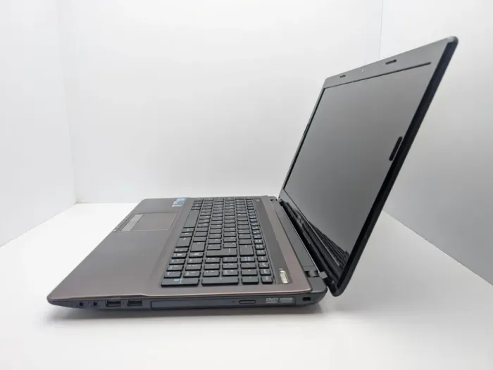 Ноутбук Asus X53S / 15.6" (1366x768) TN / Intel Core i3-2310M (2 (4) ядра по 2.1 GHz) / 6 GB DDR3 / 320 GB HDD / nVidia GeForce GT 520M, 1GB DDR3, 64-bit / WebCam б/в - зображення 6