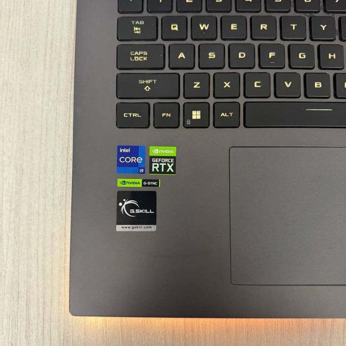 Ігровий ноутбук Б-класу Asus ROG Strix G18 G814JZ / 18" (2560x1600) IPS / Intel Core i9-13980HX (24 (32) ядра по 2,2 - 5,5 ГГц) / 32 ГБ DDR5 / 512 ГБ SSD NVMe / nVidia GeForce RTX 4080, 12 ГБ GDDR6, 192-біт / WebCam б/в - зображення 8