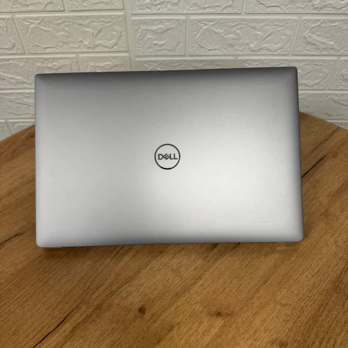 Мобільна робоча станція Dell Precision 5540 / 15.6" (1920x1080) IPS / Intel Core i7-9850H (6 (12) ядер по 2.6 - 4.6 GHz) / 16 GB DDR4 / 512 GB SSD / nVidia Quadro T2000, 4 GB GDDR5, 128-bit / WebCam б/в - зображення 3