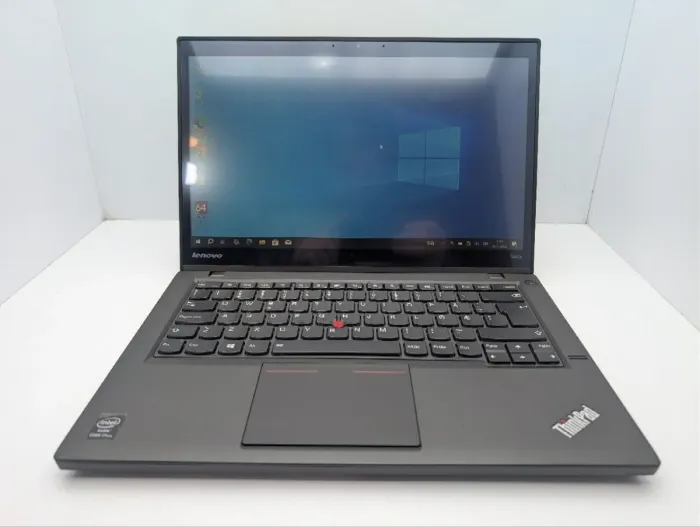 Ноутбук Lenovo ThinkPad T440s / 14" (1920x1080) IPS Touch / Intel Core i7-4600U (2 (4) ядра по 2.1 - 3.3 GHz) / 8 GB DDR3 / 256 GB SSD / Intel HD Graphics 4400 / WebCam б/в - зображення 2