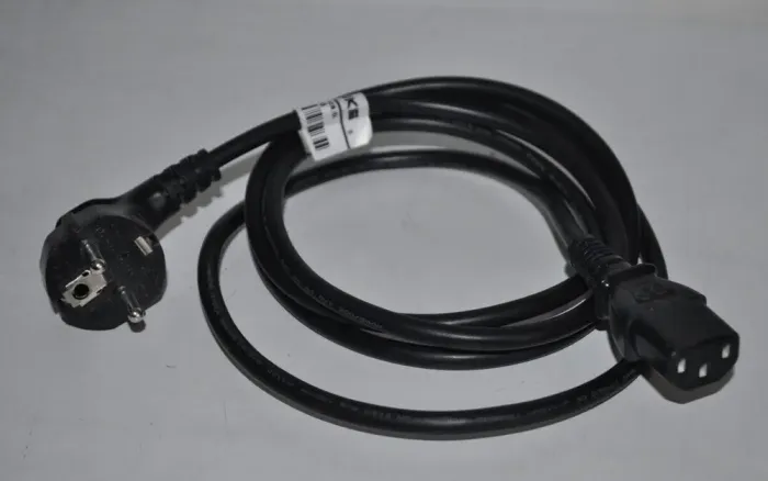 Комп'ютер Dell OptiPlex 3040 Tower / Intel Core i5-6500 (4 ядра по 3,2 - 3,6 ГГц) / 8 ГБ DDR3 / 500 ГБ HDD / Intel HD Graphics 530 / DVD-ROM / Windows 11 Pro б/в - зображення 3