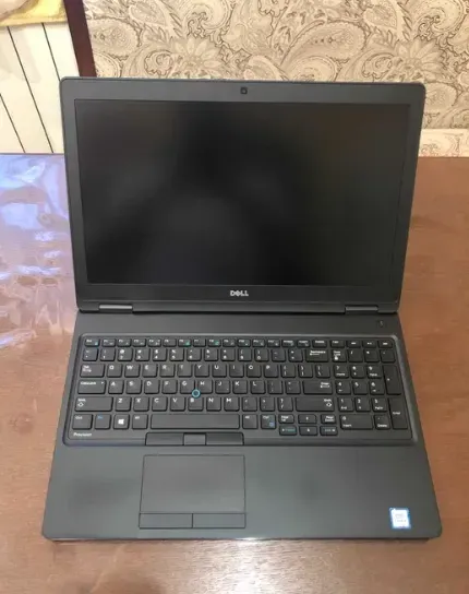Робоча станція Dell Precision 3520 / 15.6" (1920x1080) IPS / Intel Core i7-7700HQ (4 (8) ядра 2.8 - 3.8 GHz) / 16 GB DDR4 / 512 GB SSD / nVidia Quadro M620, 2 GB GDDR5, 128-bit / WebCam б/в - зображення 4
