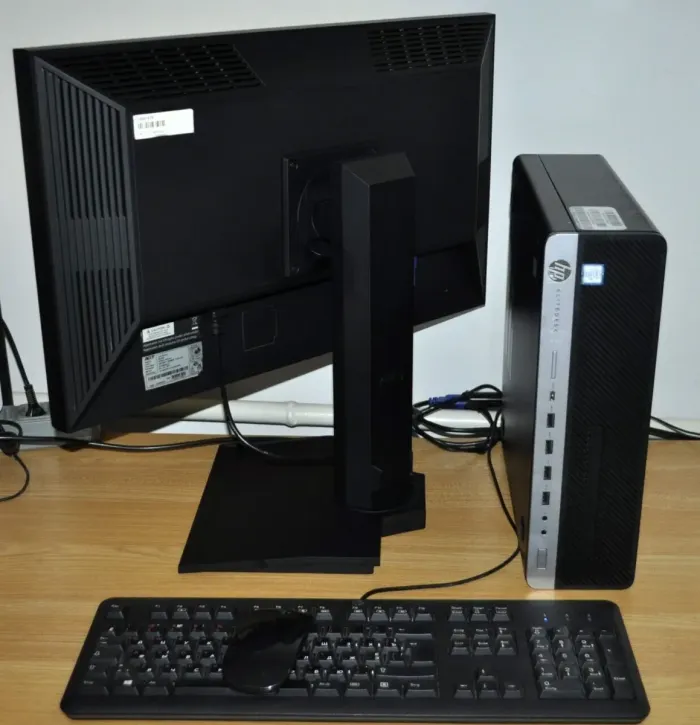 Комплект ПК: HP EliteDesk 800 G3 SFF / Intel Core i5-6500 (4 ядра по 3.2 - 3.6 GHz) / 16 GB DDR4 / 1000 GB SSD / Intel HD Graphics 530 / DVD-ROM + Монітор Б-клас Acer B243HL / 24" (1920x1080) TN / VGA, DVI б/в - зображення 10