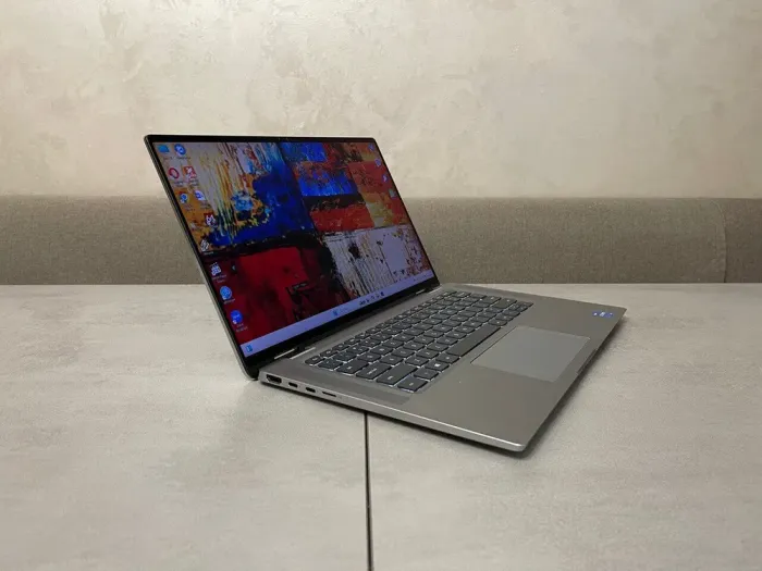 Ноутбук-трансформер Б-клас Dell Latitude 9520 2-in-1 / 15.6" (1920x1080) IPS Touch / Intel Core i5-1145G7 (4 (8) ядер по 4.4 GHz) / 16 GB DDR4 / 256 GB SSD M.2 / Intel Iris Xe Graphics / WebCam б/в - зображення 6
