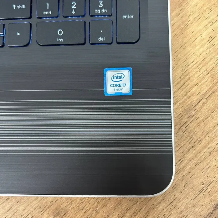 Ноутбук Б-клас HP Pavilion 15-au018wm / 15.6" (1366x768) TN Touch / Intel Core i7-6500U (2 (4) ядра по 2.5 - 3.1 GHz) / 12 GB DDR4 / 256 GB SSD / Intel HD Graphics 520 / WebCam б/в - зображення 8