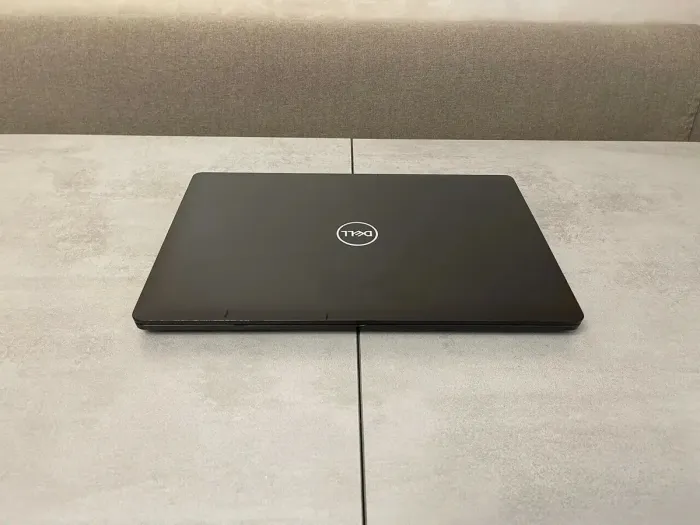 Ультрабук Б-клас Dell Latitude 5500 / 15.6" IPS / Core i5-8265U (4(8) ядра по 1.6-3.9GHz) / 16GB DDR4 / 256GB SSD M.2 / UHD Graphics 620 / WebCam / USB 3.1 / HDMI б/в - зображення 8
