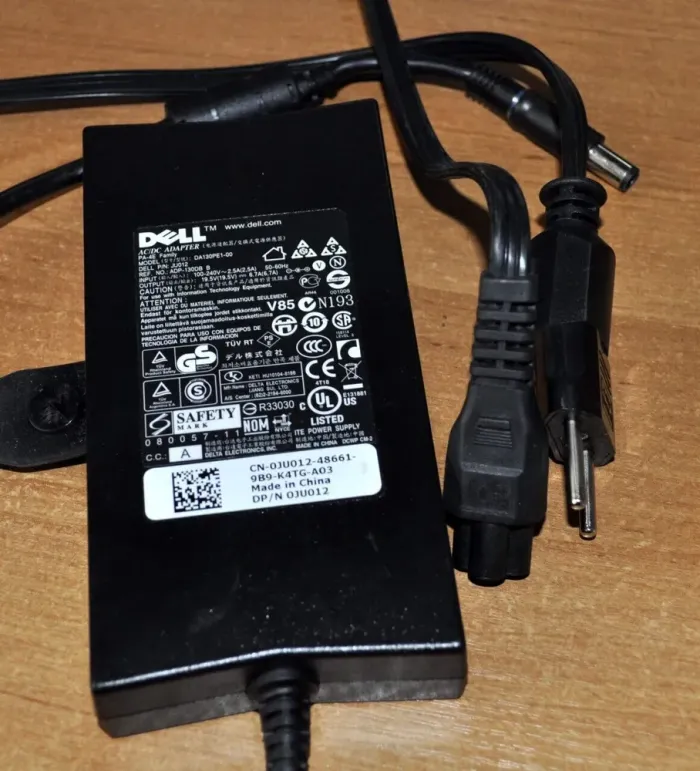 Блок живлення для ноутбука Dell DA130PE1-00 / 130 W / 19.5 V / 6.7 A / 7.4 x 5.0 mm б/в - зображення 8