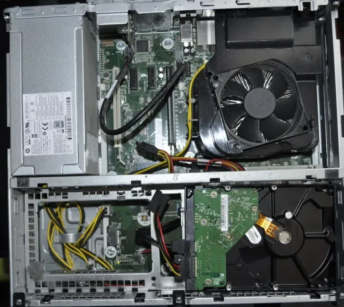 Комп'ютер HP EliteDesk 800 G3 SFF / Intel Core i5-6500 (4 ядра по 3.2 - 3.6 GHz) / 4 GB DDR4 / 320 GB HDD / Intel HD Graphics 530 / DVD-ROM / Windwos 10 Pro б/в - зображення 7