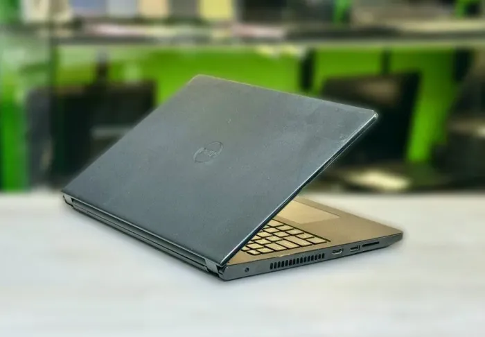 Ноутбук Б-клас Dell Inspiron 15 3552 / 15.6" (1366x768) TN / Intel Celeron N3060 (2 ядра по 1.6 - 2.48 GHz) / 4 GB DDR3 / 128 GB SSD / Intel HD Graphics / WebCam / Win 10 б/в - зображення 5