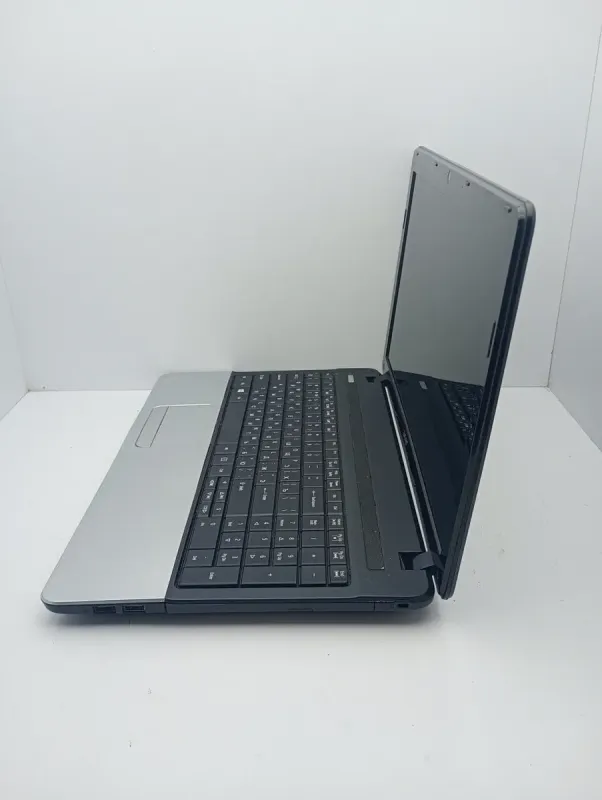 Ноутбук Acer E1-531 / 15.6" (1366x768) TN / Intel Core i3-3120M (2 (4) ядра по 2.5 GHz) / 8 GB DDR3 / 320 GB HDD / Intel HD Graphics / WebCam б/в - зображення 4