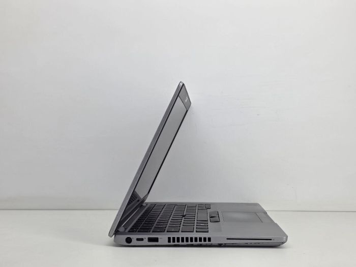Ультрабук Б-клас Dell Latitude 5410 / 14" (1920x1080) TN / Intel Core i5-10310U (4 (8) ядра по 1.7 - 4.4 GHz) / 16 GB DDR4 / 512 GB SSD / Intel UHD Graphics / WebCam б/в - зображення 6