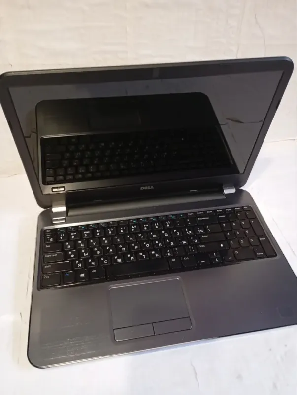 Ноутбук Б-клас Dell Inspiron 5521 / 15.6" (1366x768) TN / Intel Core i7-3537U (2 (4) ядра по 2.0 - 3.1 GHz) / 8 GB DDR3 / 128 GB SSD / Intel HD Graphics 4000 / WebCam / DVD-RW б/в - зображення 3