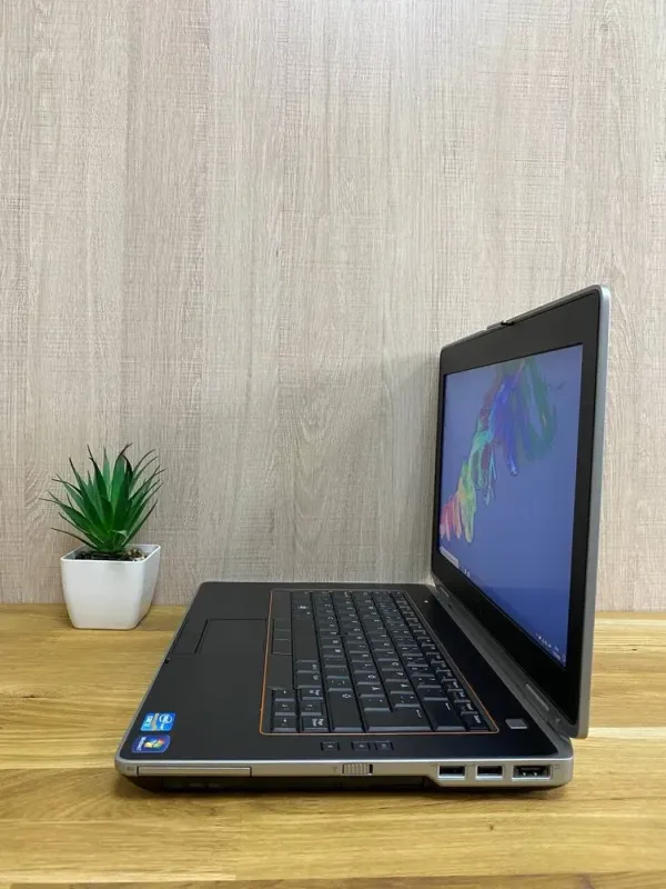 Ноутбук Dell Latitude E6420 / 14" (1600x900) TN / Intel Core i7-2620M (2 (4) ядра по 2.7 - 3.4 GHz) / 8 GB DDR3 / 128 GB SSD / nVidia NVS 4200M, 1 GB GDDR3a, 64-bit / VGA б/в - зображення 6