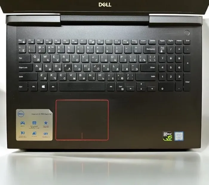 Ігровий ноутбук Dell Inspiron G5 5587 / 15.6" (1920x1080) IPS / Intel Core i7-7700HQ (4 (8) ядра по 2.8 - 3.8 GHz) / 16 GB DDR4 / 512 GB SSD + 1000 GB HDD / nVidia GeForce GTX 1060 Max-Q, 6 GB GDDR5, 192-bit / WebCam / Без АКБ б/в - зображення 3