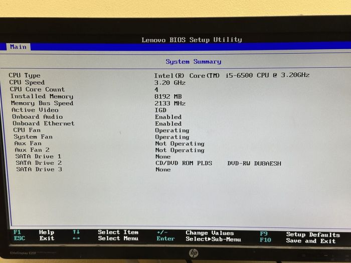 Комп'ютер Lenovo ThinkCentre M700 SFF / Intel Core i5-6500 (4 ядра по 3.2 - 3.6 GHz) / 8 GB DDR4 / no HDD / Intel HD Graphics 530 / 210W / DVD-RW / DisplayPort б/в - зображення 17