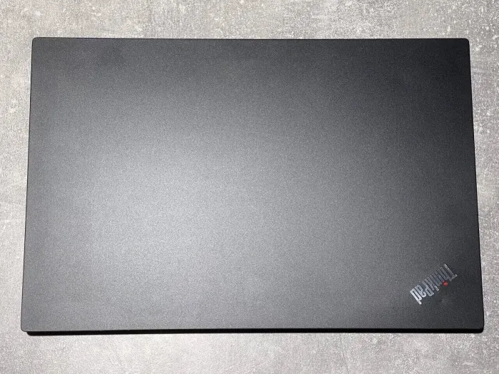 Ноутбук Lenovo ThinkPad E15 / 15.6" (1920x1080) IPS / Intel Core i5-10210U (4 (8) ядра по 1.6 - 4.2 GHz) / 16 GB DDR4 / 512 GB SSD / Intel UHD Graphics / WebCam б/в - зображення 5