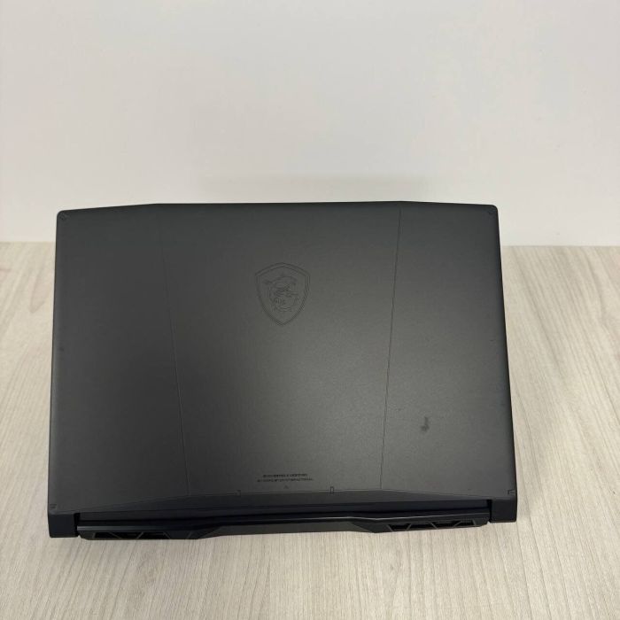 Ігровий ноутбук Б-класу MSI Katana 15 B13VFK / 15,6" (1920x1080) IPS / Intel Core i7-13620H (10 (16) ядер по 3,6 - 4,9 ГГц) / 16 ГБ DDR5 / 1000 ГБ SSD / nVidia GeForce RTX 4060, 8 ГБ GDDR6, 128-біт / WebCam б/в - зображення 8