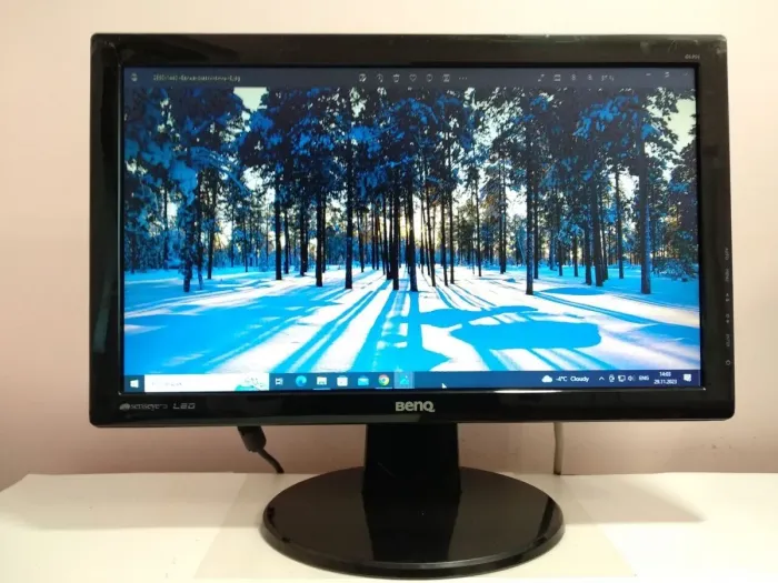 Монітор Б-клас BenQ GL955A / 18.5" (1366x768) TN / VGA / VESA 100x100 б/в - зображення 3