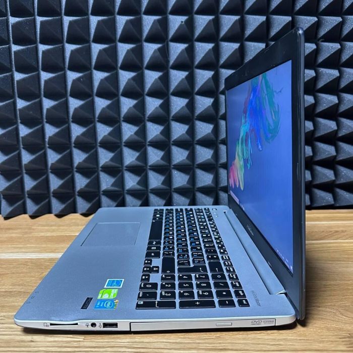 Ноутбук Б-клас Asus A551L / 15.6" (1366x768) TN / Intel Core i5-4200U (2 (4) ядра по 1.6 - 2.6 GHz) / 12 GB DDR3 / 128 GB SSD / nVidia GeForce 840M, 2 GB GDDR3, 64-bit / WebCam / DVD-ROM б/в - зображення 6