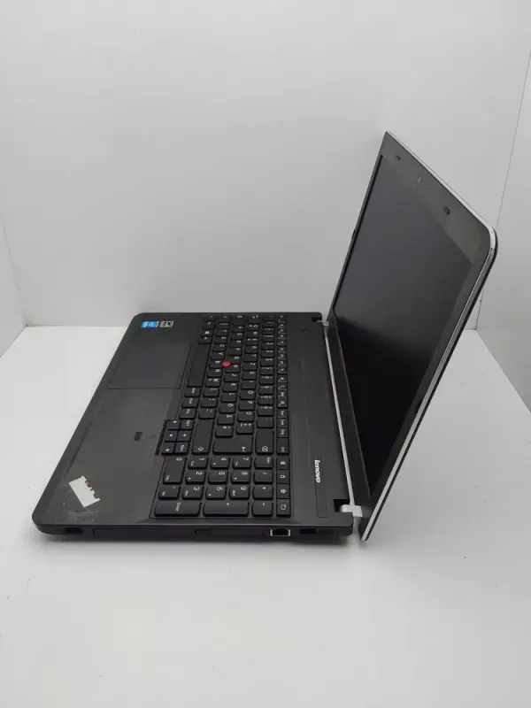 Ноутбук Lenovo E540 / 15.6" (1366x768) TN / Intel Core i5-4300M (2 (4) ядра по 2.6 - 3.3 GHz) / 6 GB DDR3 / 500 GB HDD / Intel HD Graphics 4600 / WebCam б/в - зображення 6
